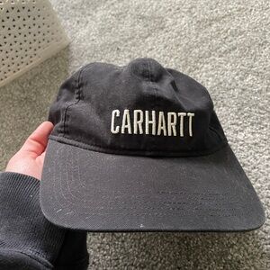 Black carhartt hat